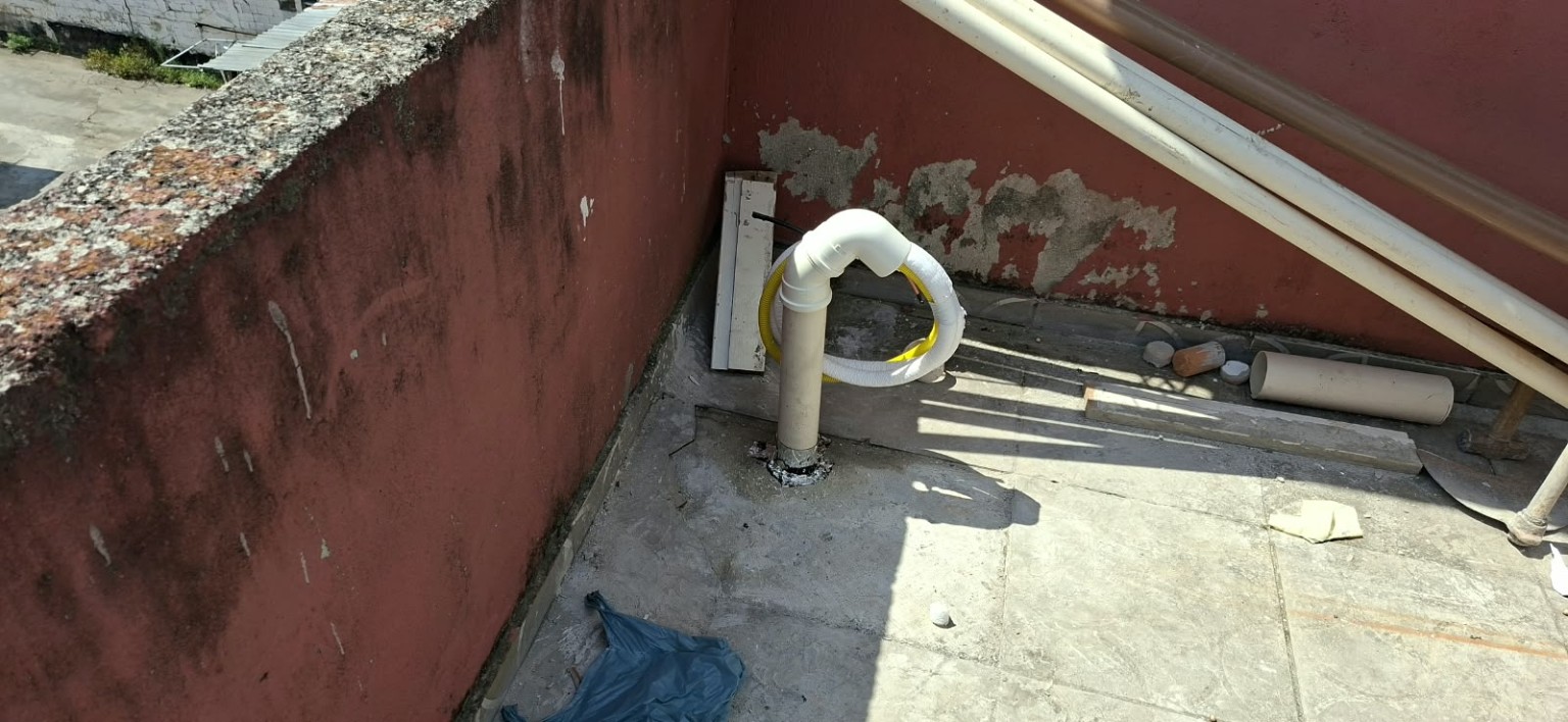 Tubulação externa instalada